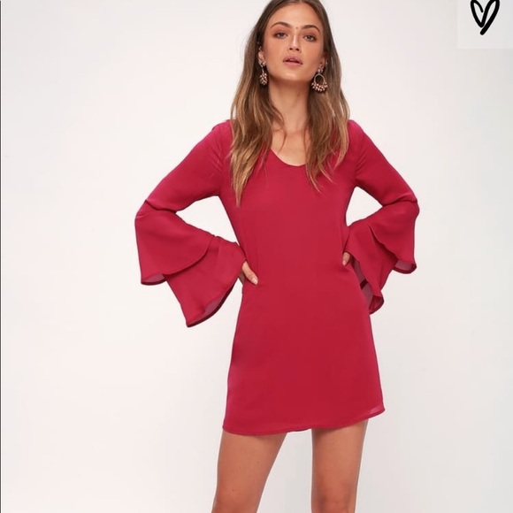 Lulus Dresses & Skirts - Magenta flounce sleeve shift dress
